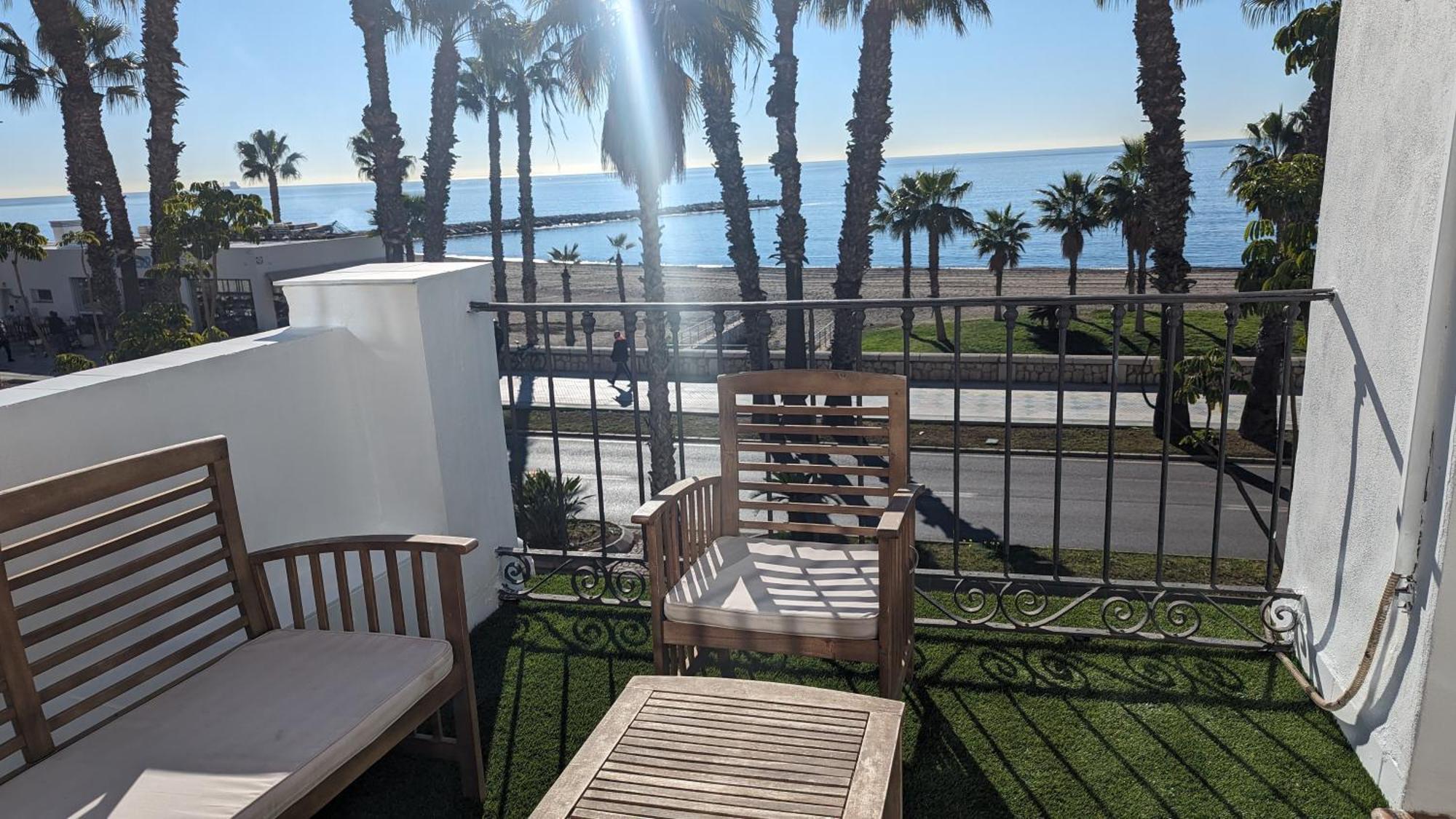Apartamento Con Encanto En Primera Linea De Playa Málaga Exterior foto
