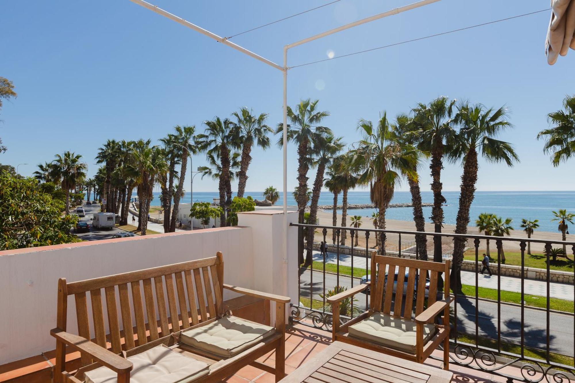 Apartamento Con Encanto En Primera Linea De Playa Málaga Exterior foto