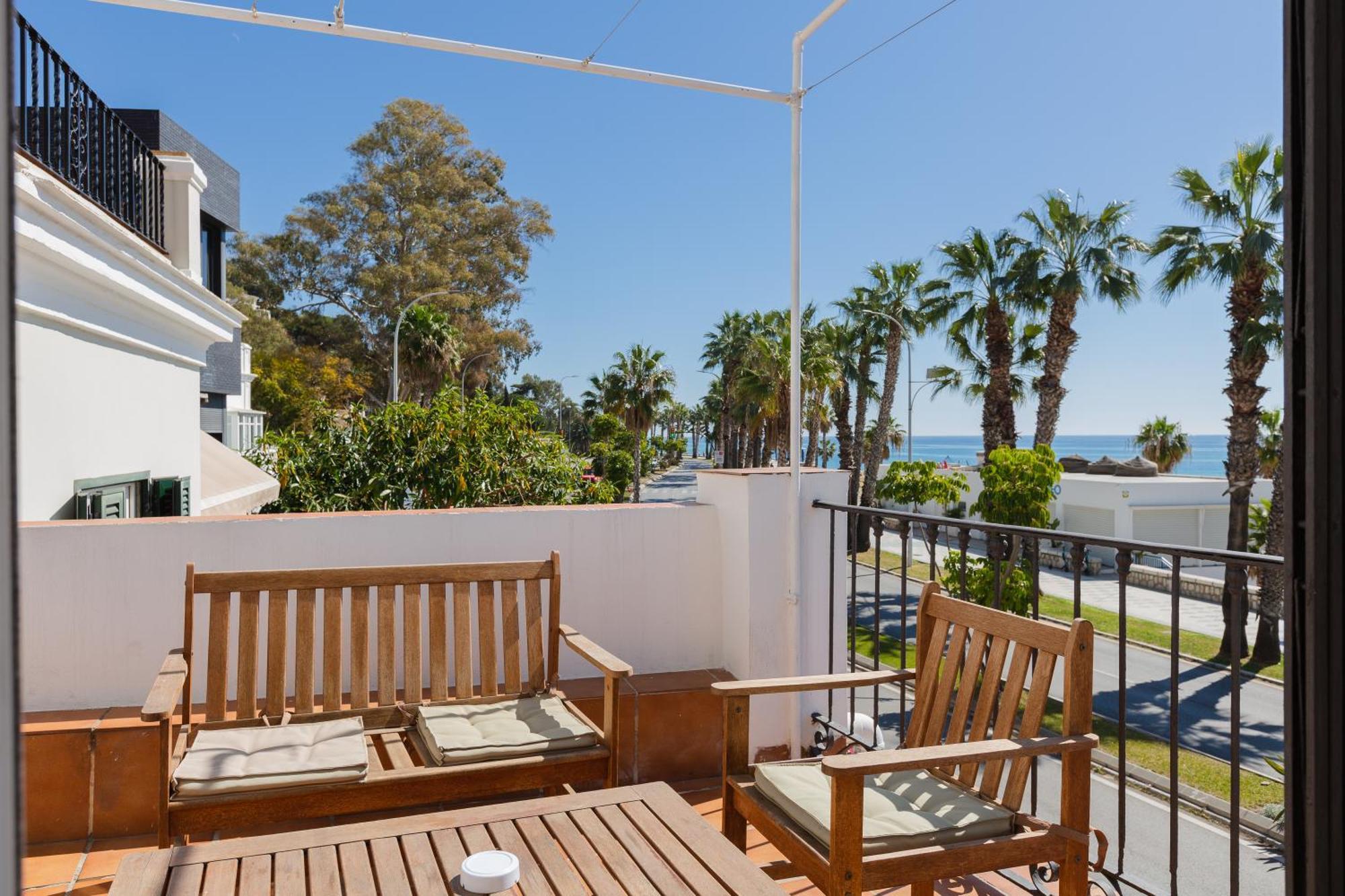Apartamento Con Encanto En Primera Linea De Playa Málaga Exterior foto