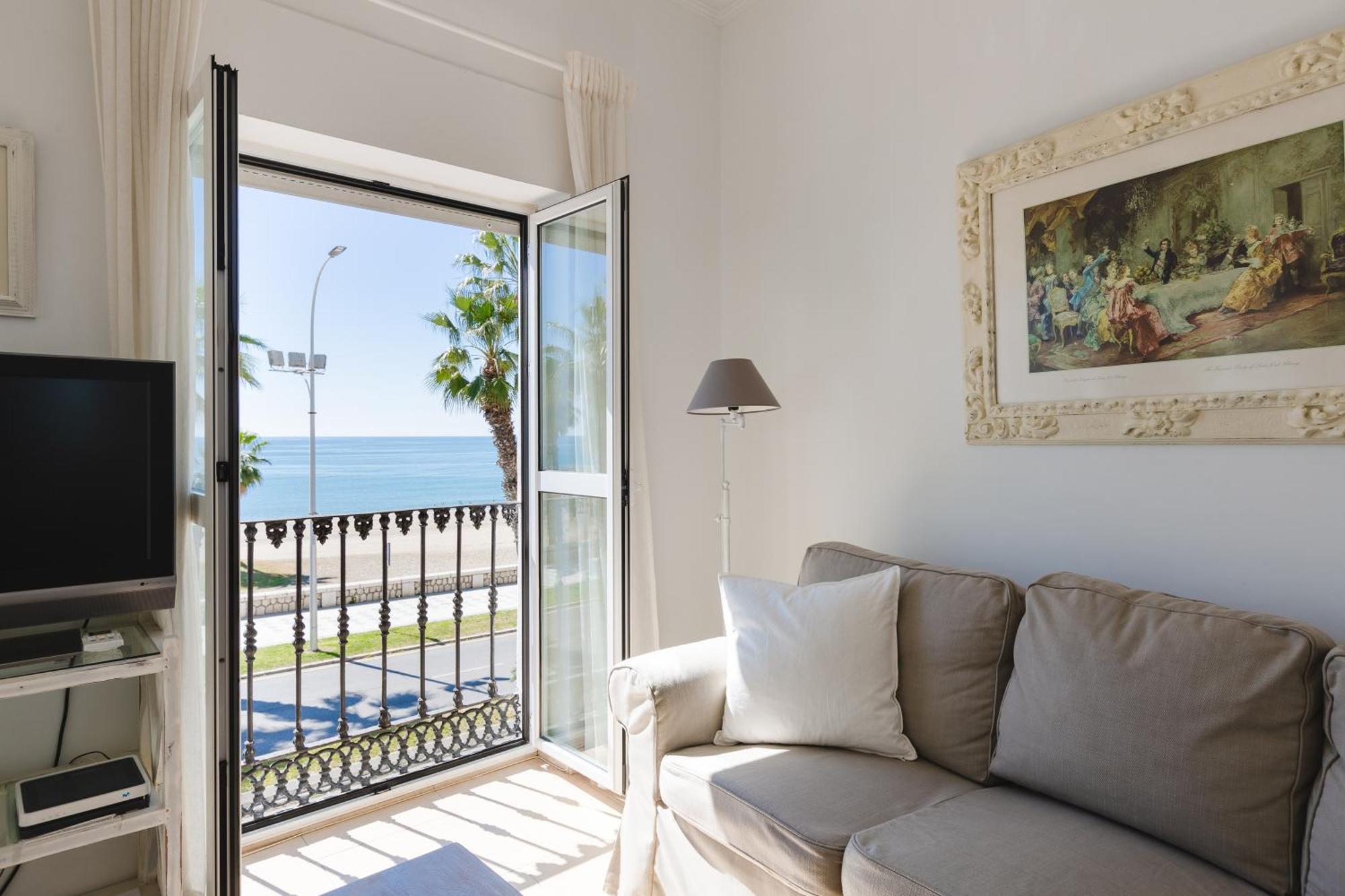 Apartamento Con Encanto En Primera Linea De Playa Málaga Exterior foto
